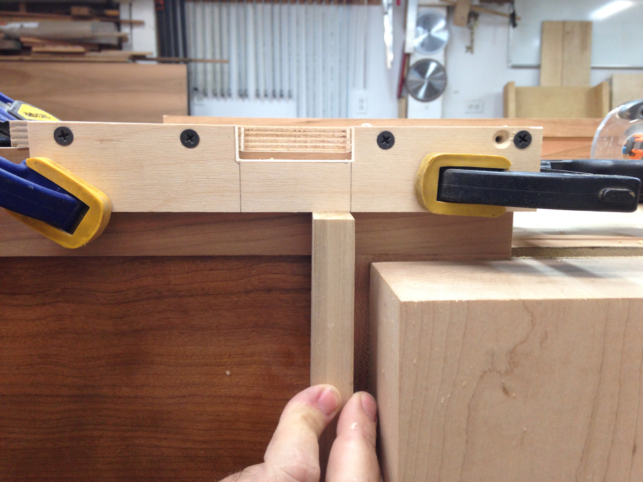 aligning the hinge mortise